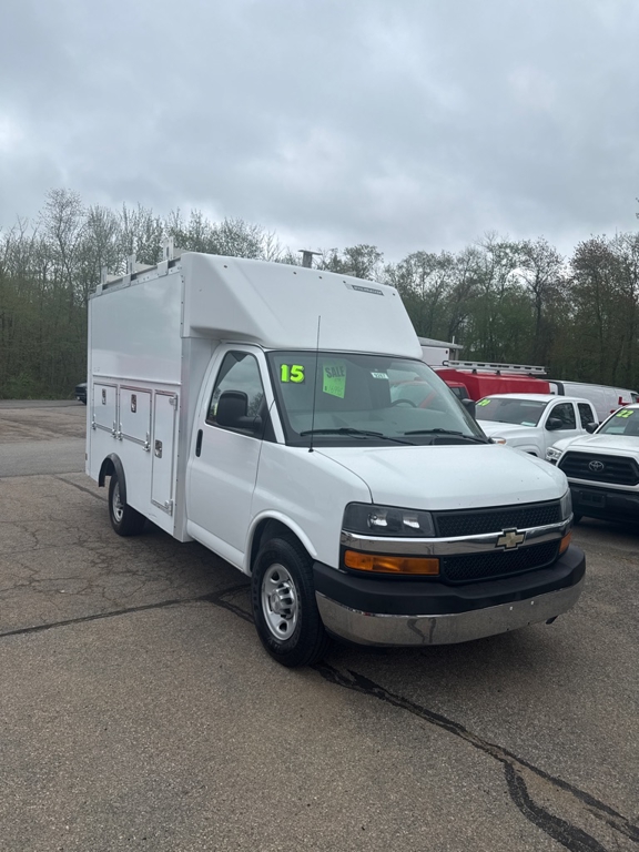 2015 Chevrolet Express's photo