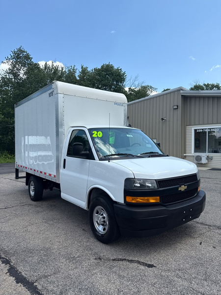 2020 Chevrolet Express Cutaway Base's photo