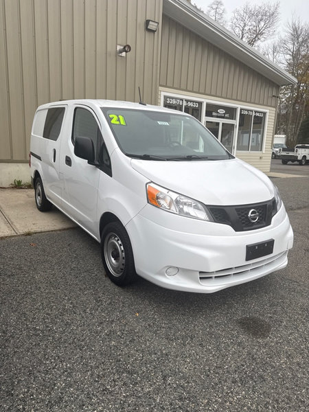 2021 Nissan NV200 S's photo