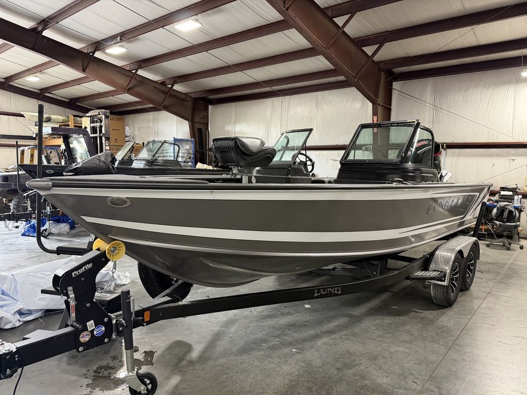New 2026 Lund 2075 Impact XS Sport, 64012 Belton - Boat Trader