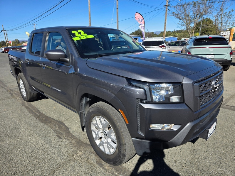 2022 Nissan Frontier SV