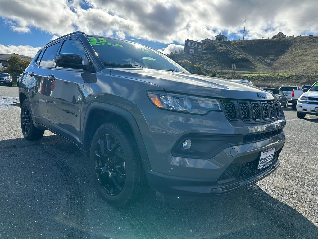 2023 Jeep Compass Altitude's photo