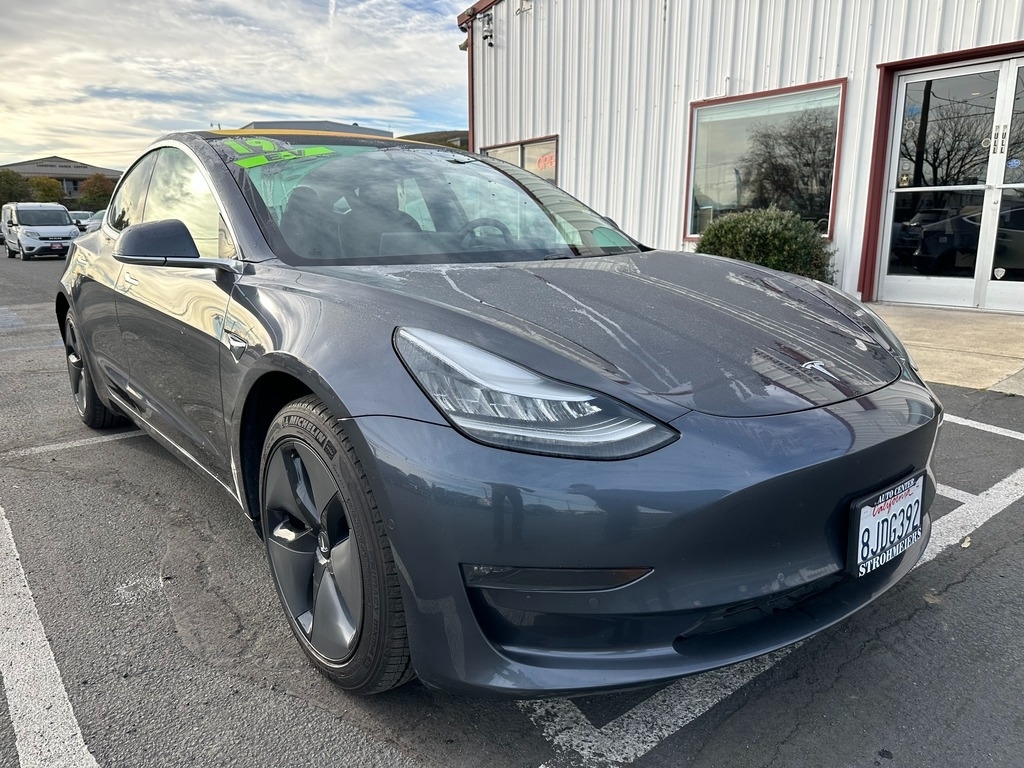 2019 Tesla Model 3 Mid Range