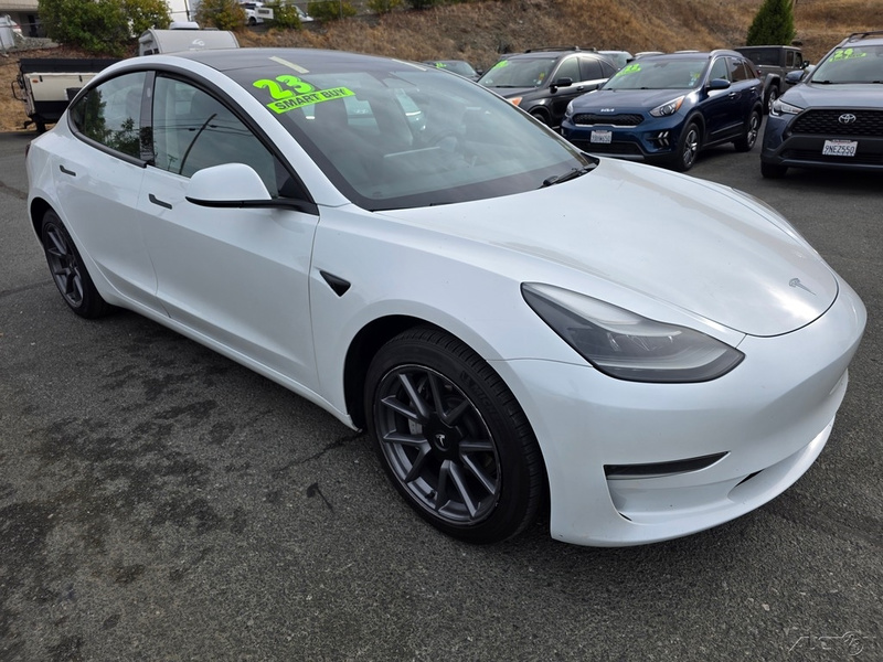 2023 Tesla Model 3 Base