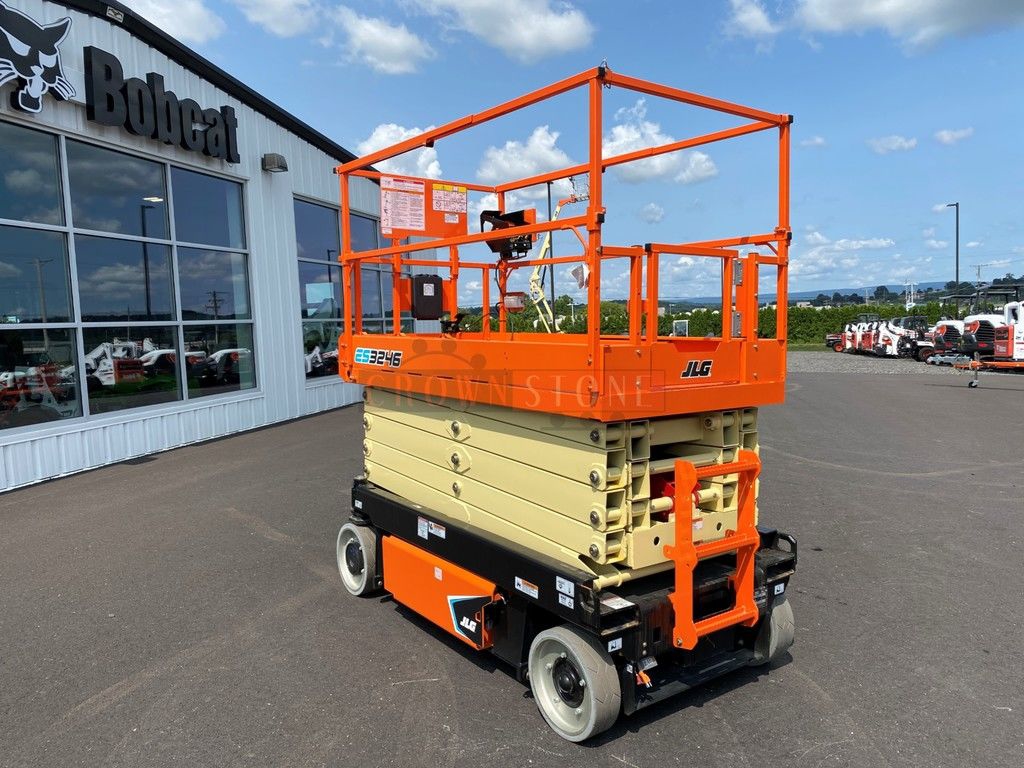 0 JLG ES3246 SCISSOR LIFT