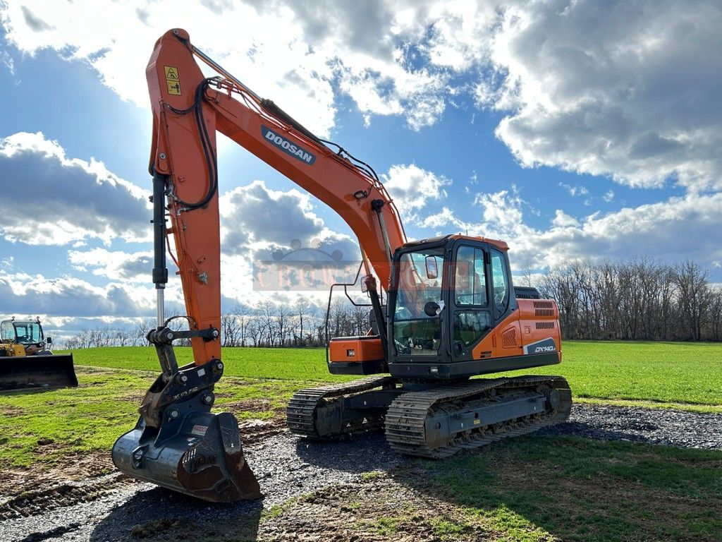 2022 Doosan DX140LC-5