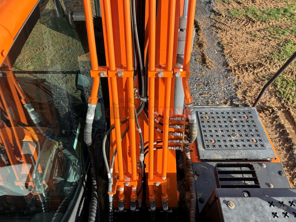2022 Doosan DX140LC-5