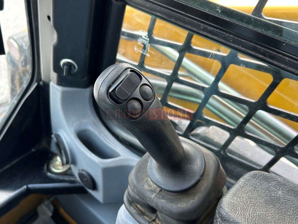 2021 Gehl V330 GEN 2