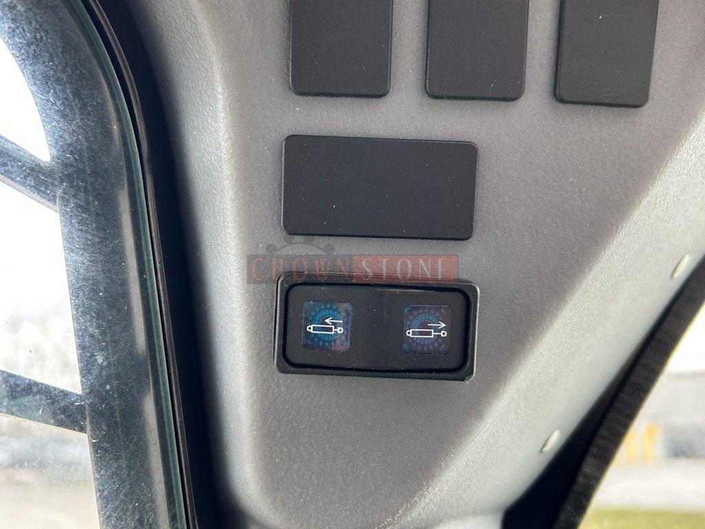 2021 Gehl V330 GEN 2