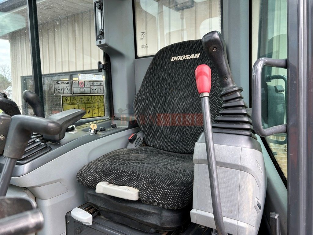 2023 Develon DX35Z-7