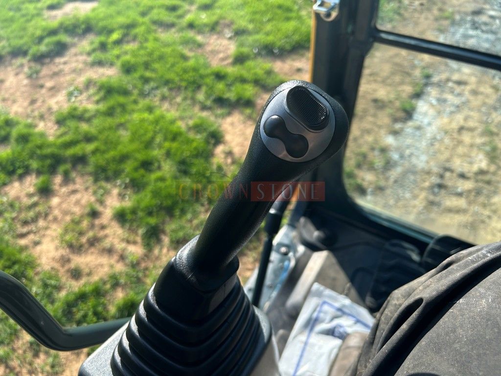 2022 Hyundai HX130A LCR