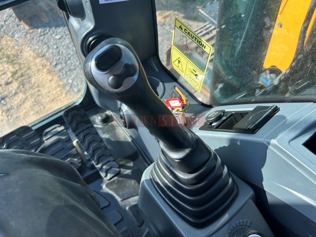 2022 Hyundai HX130A LCR