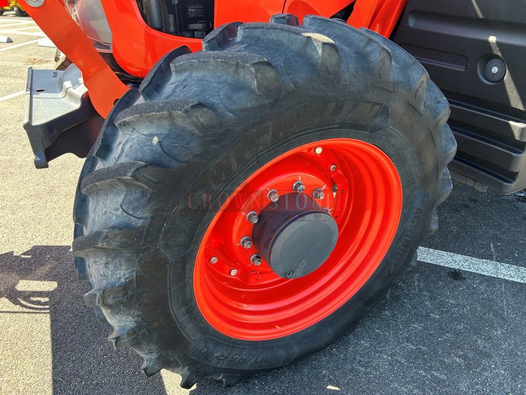 2022 Kubota M7-132 DELUXE