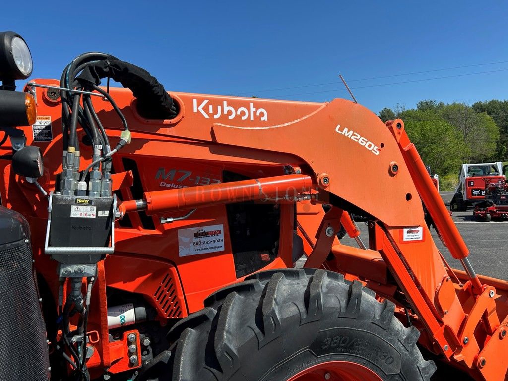 2022 Kubota M7-132 DELUXE