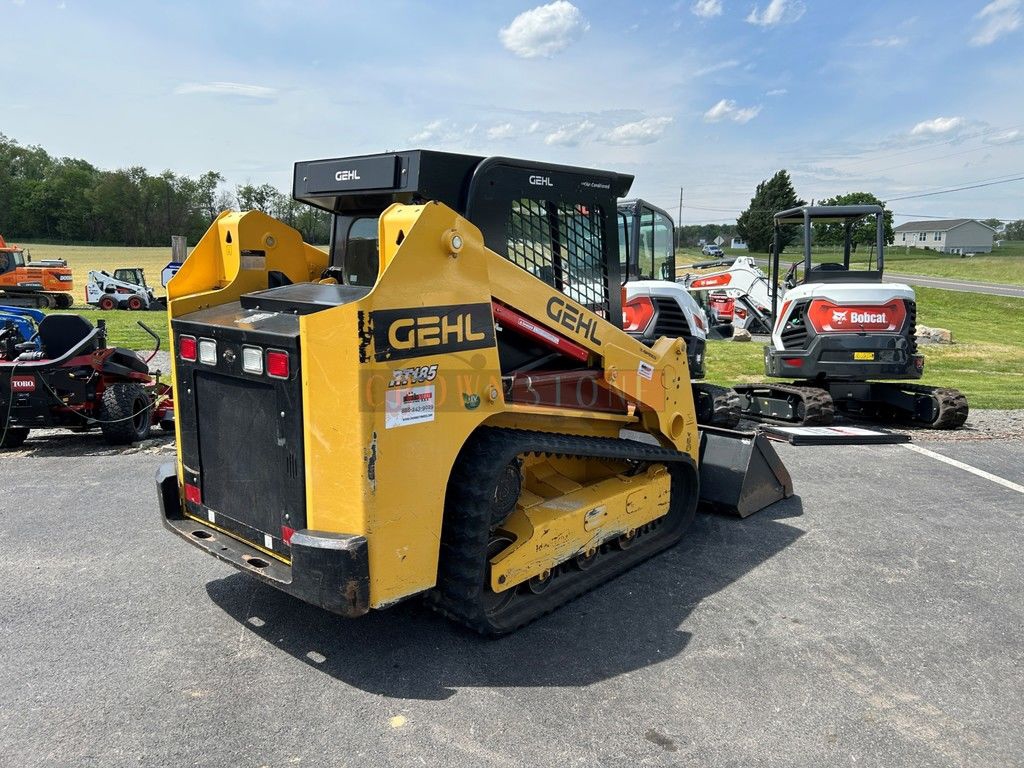 2021 Gehl RT185