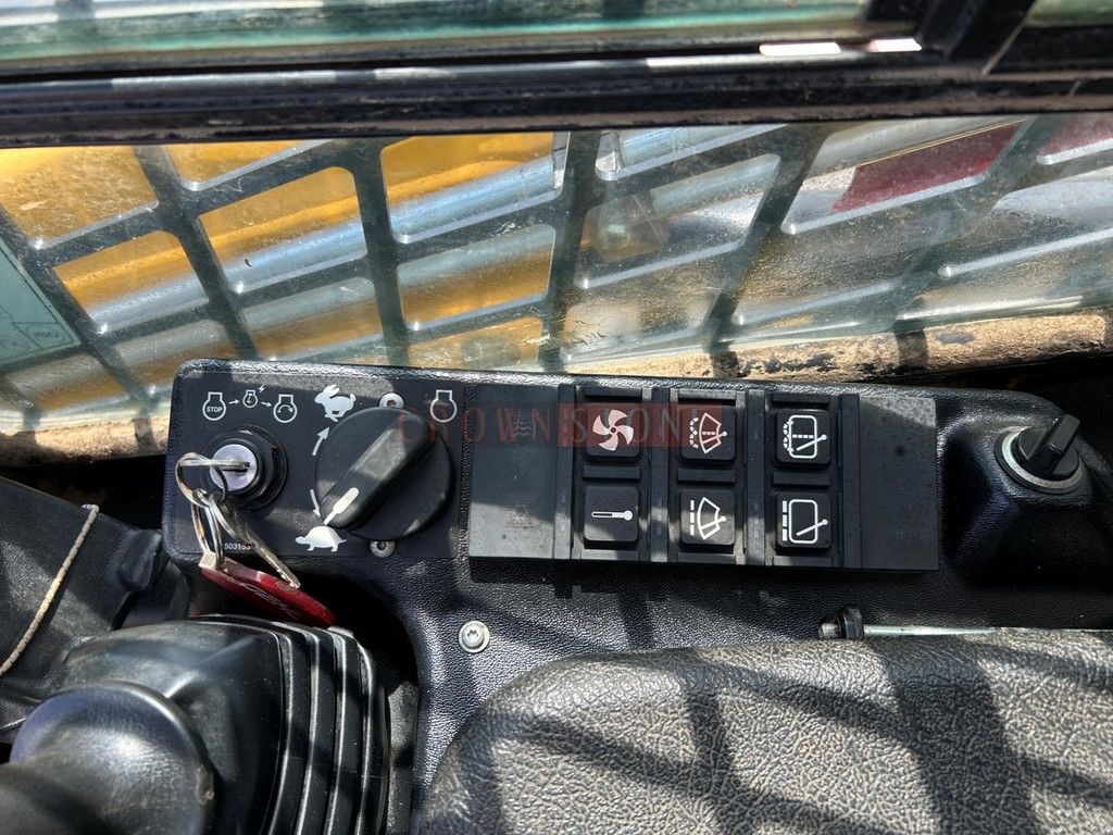 2021 Gehl RT185