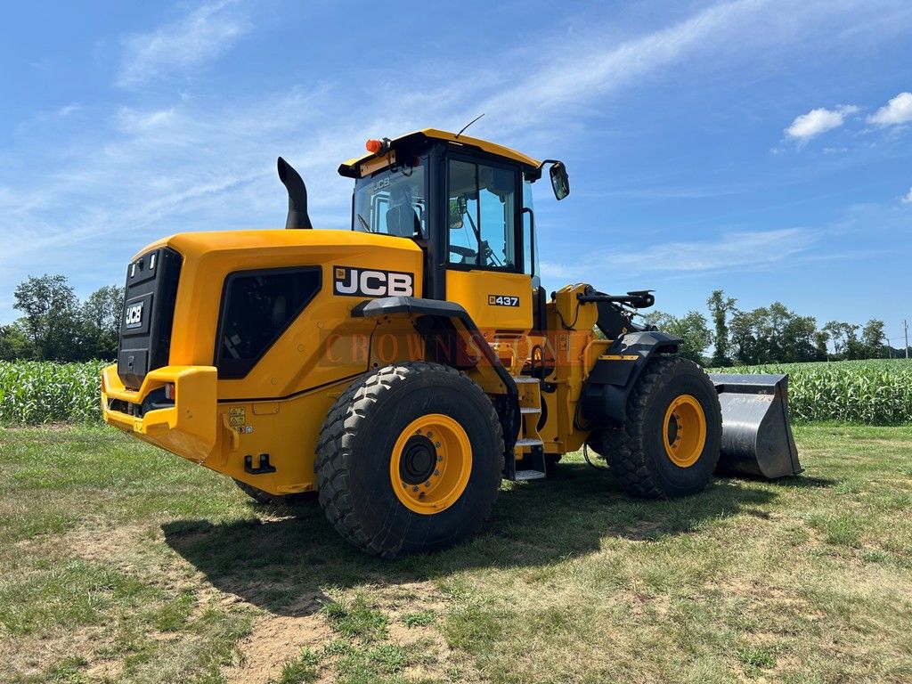 2023 JCB 437 ZX