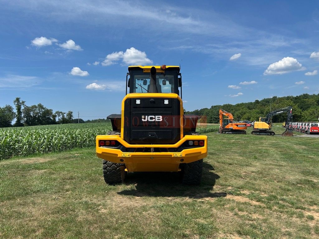 2023 JCB 437 ZX