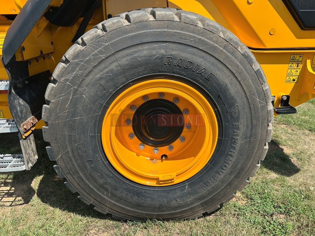 2023 JCB 437 ZX