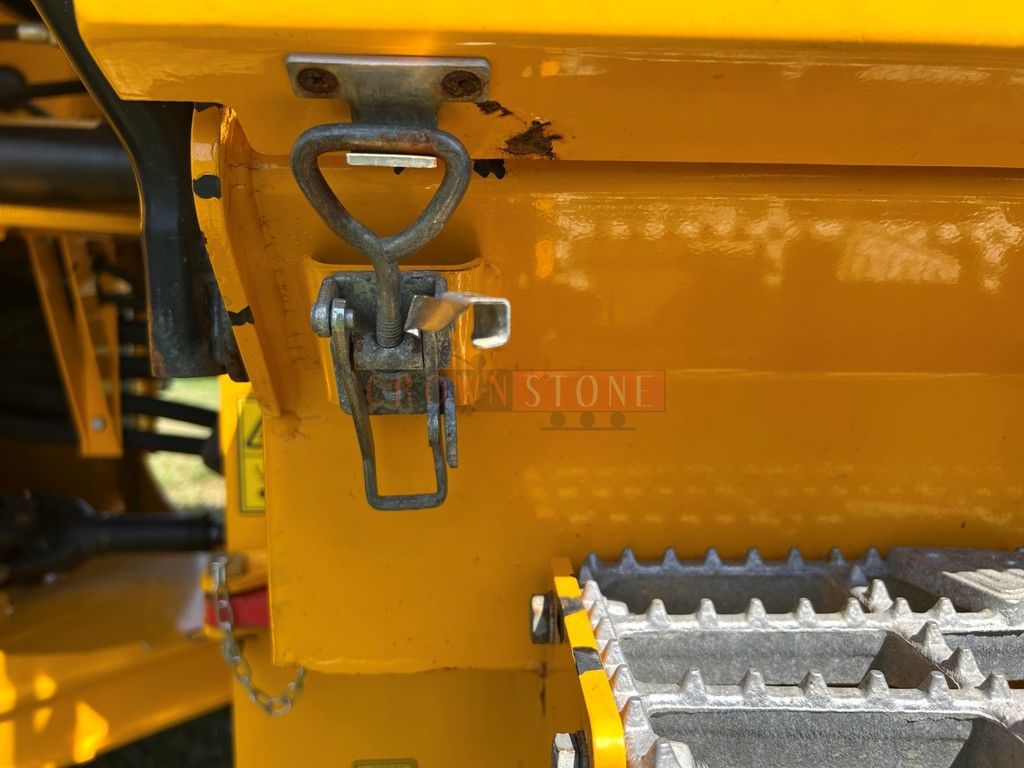 2023 JCB 437 ZX