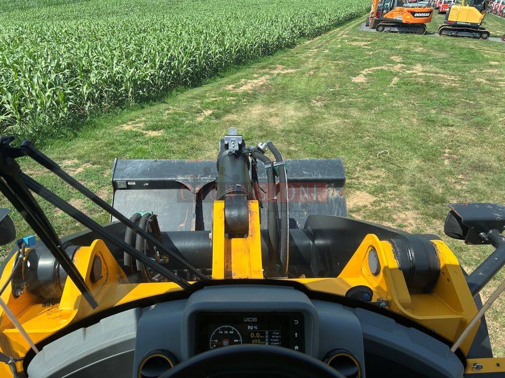 2023 JCB 437 ZX