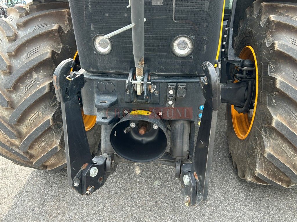 2022 JCB FASTRAC 4220