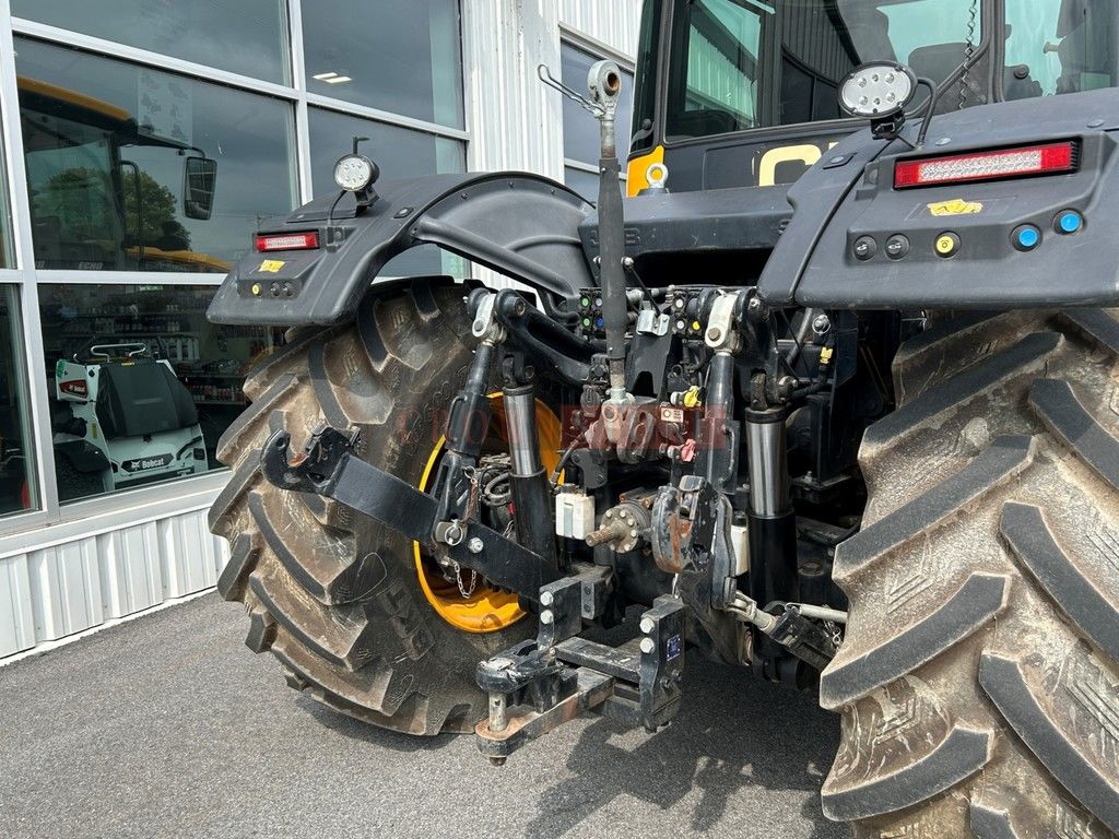 2022 JCB FASTRAC 4220