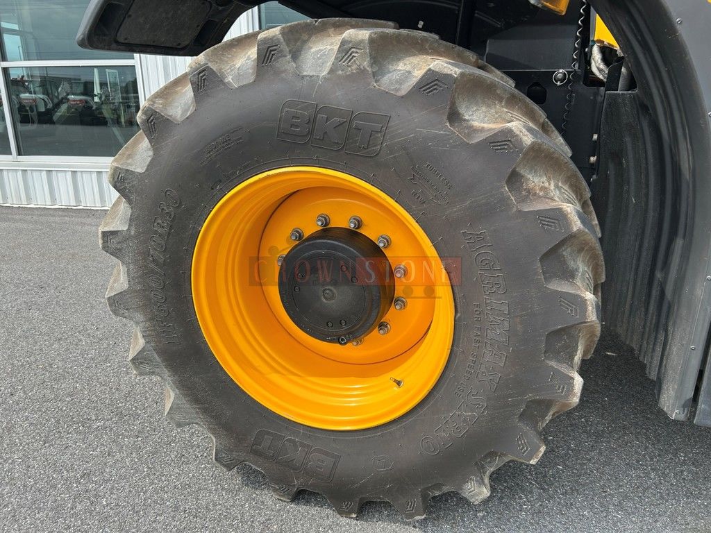 2022 JCB FASTRAC 4220