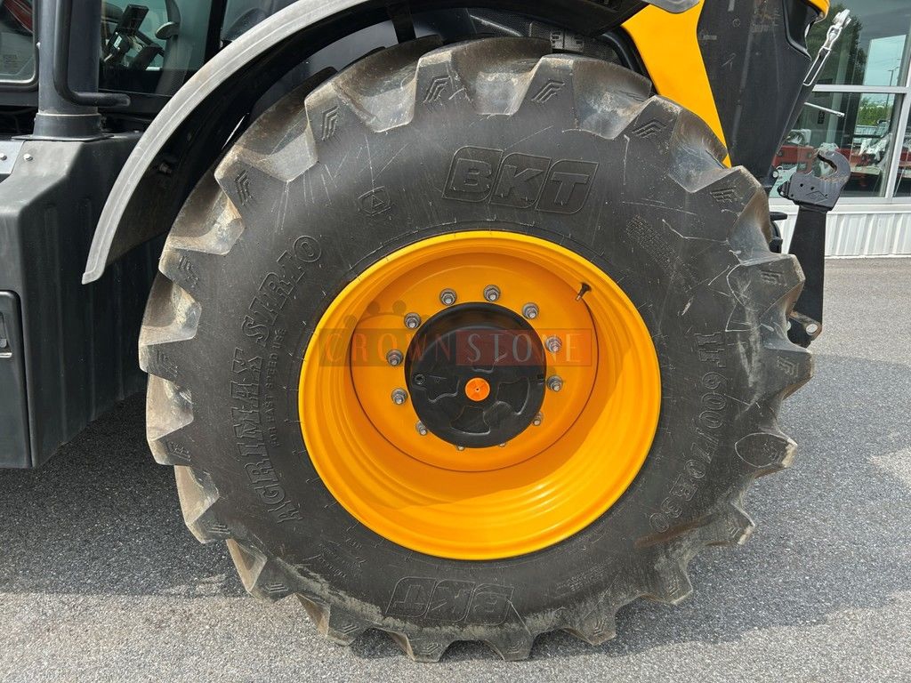 2022 JCB FASTRAC 4220
