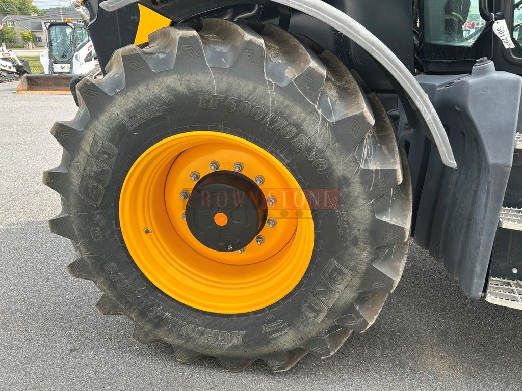 2022 JCB FASTRAC 4220