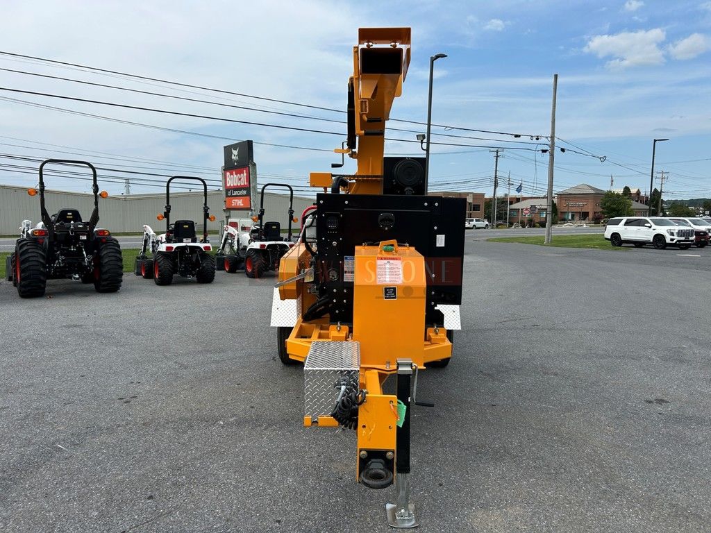 0 Carlton 1712 APACHE TOWABLE CHIPPER