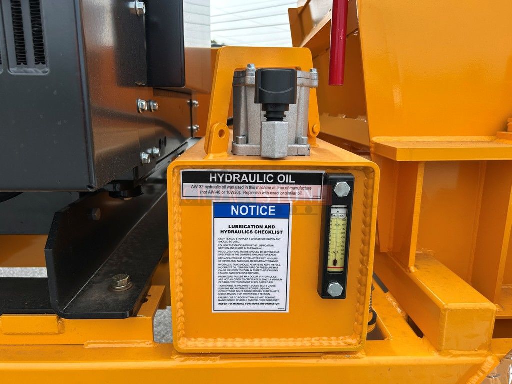 0 Carlton 1712 APACHE TOWABLE CHIPPER