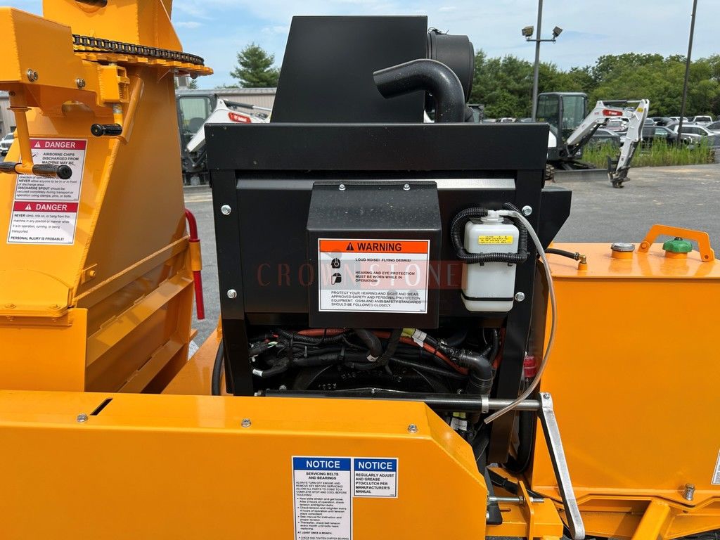 0 Carlton 1712 APACHE TOWABLE CHIPPER