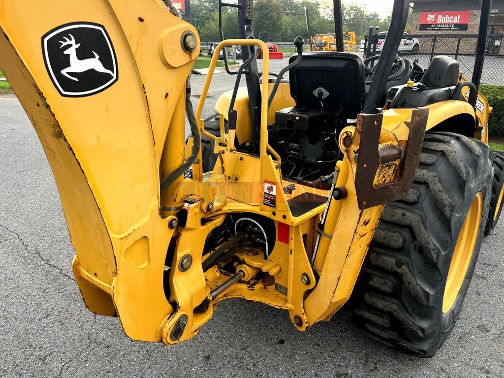 2002 John Deere 110 Tractor Loader Backhoe