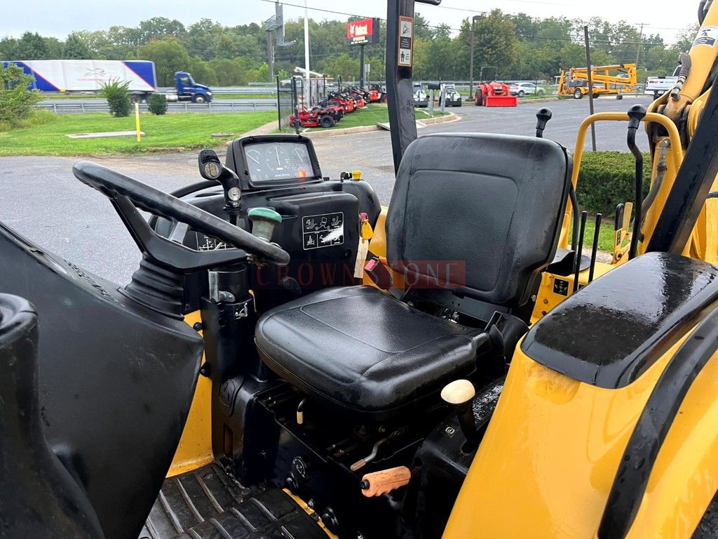 2002 John Deere 110 Tractor Loader Backhoe
