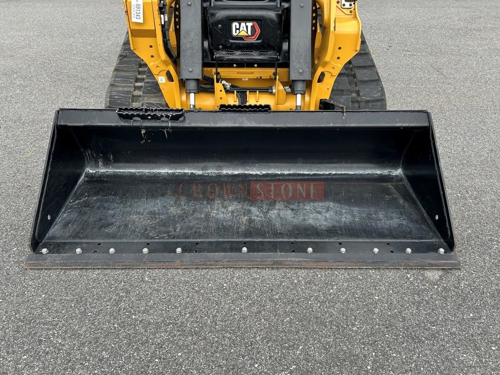 2025 Caterpillar 275
