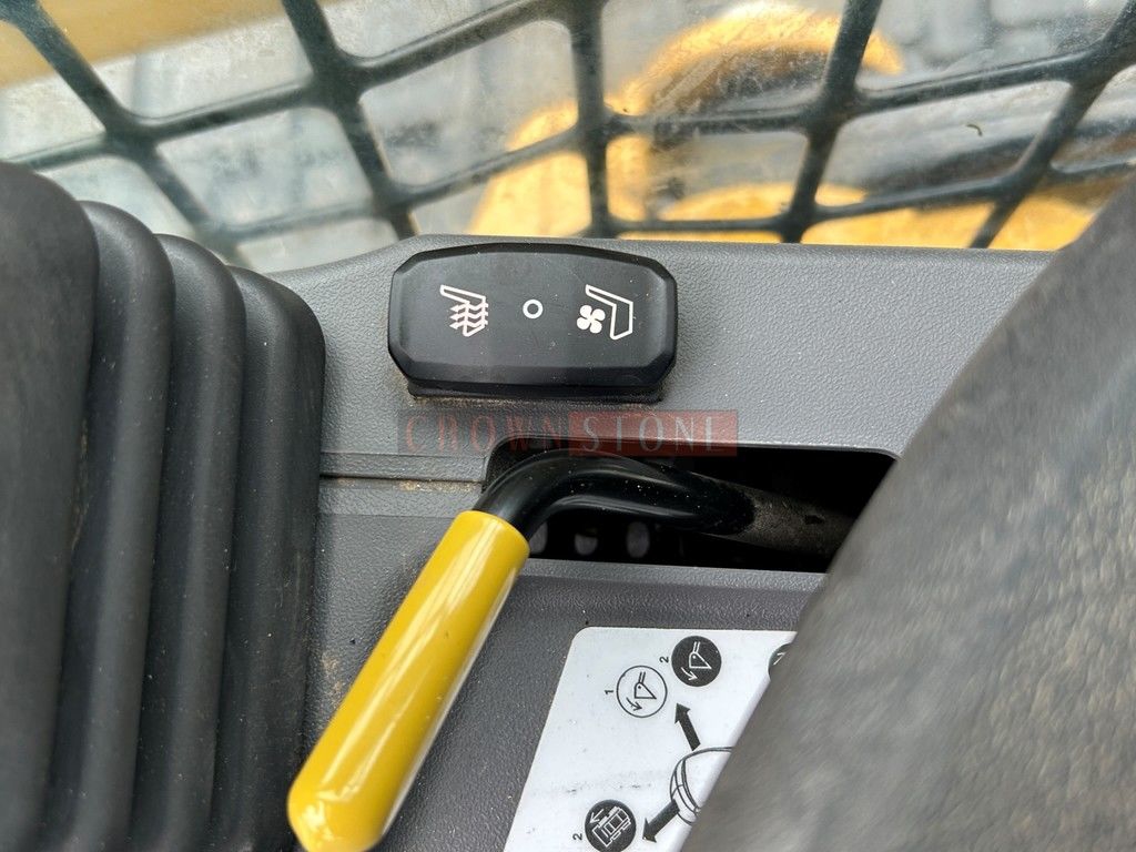 2025 Caterpillar 275