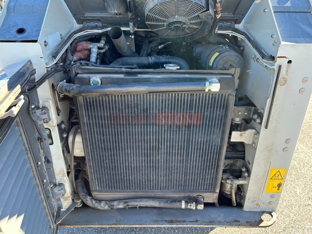 2020 Takeuchi TL8R2