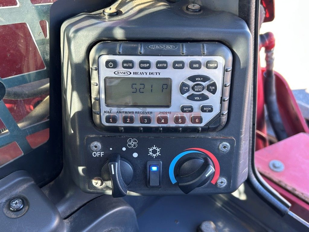 2020 Takeuchi TL8R2