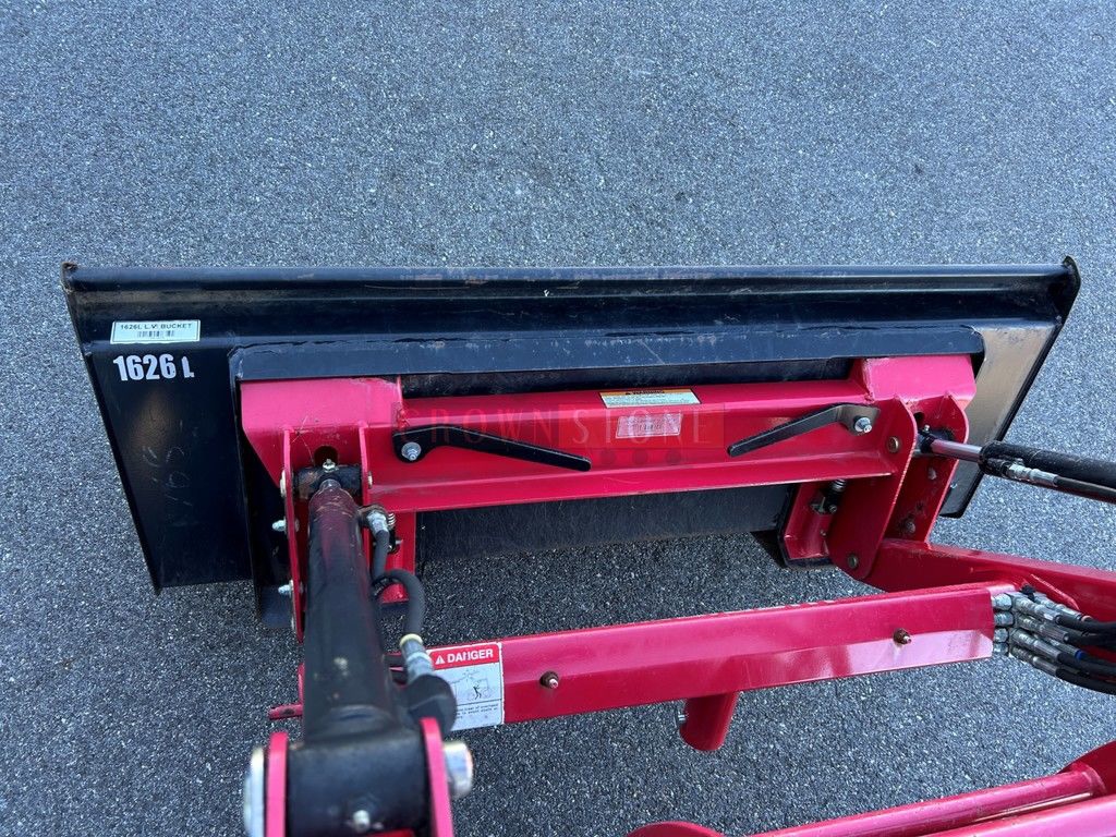 2020 Mahindra 1626