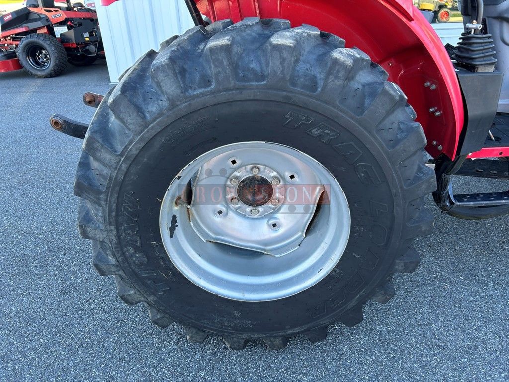 2020 Mahindra 1626