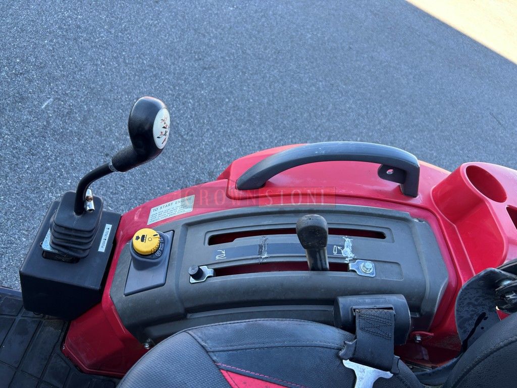 2020 Mahindra 1626
