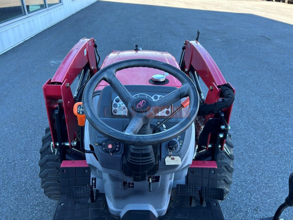 2020 Mahindra 1626