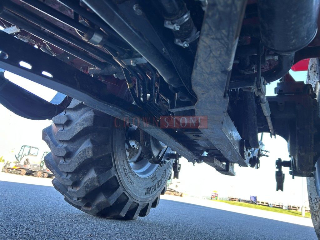 2020 Mahindra 1626