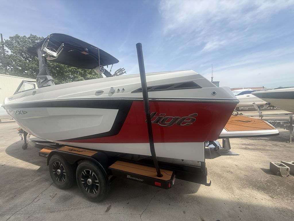 Used 2019 Tigé ZX5, 51355 Okoboji - Boat Trader