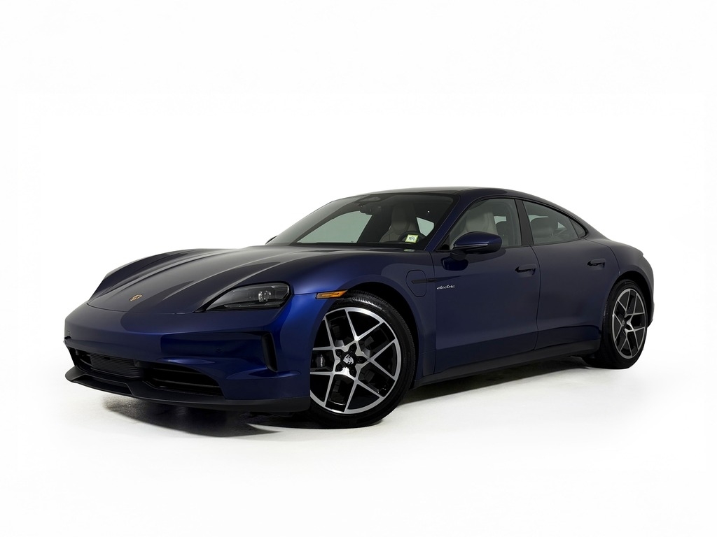 2026 Porsche Taycan 4's photo