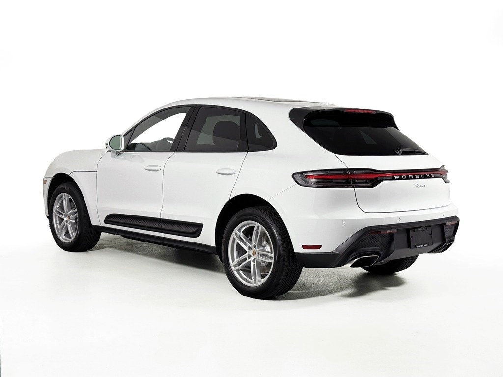 2026 Porsche Macan T - Photo 19