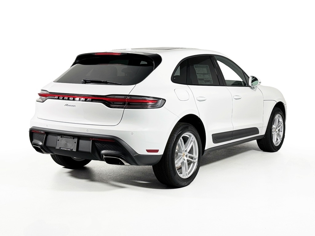 2026 Porsche Macan T - Photo 20