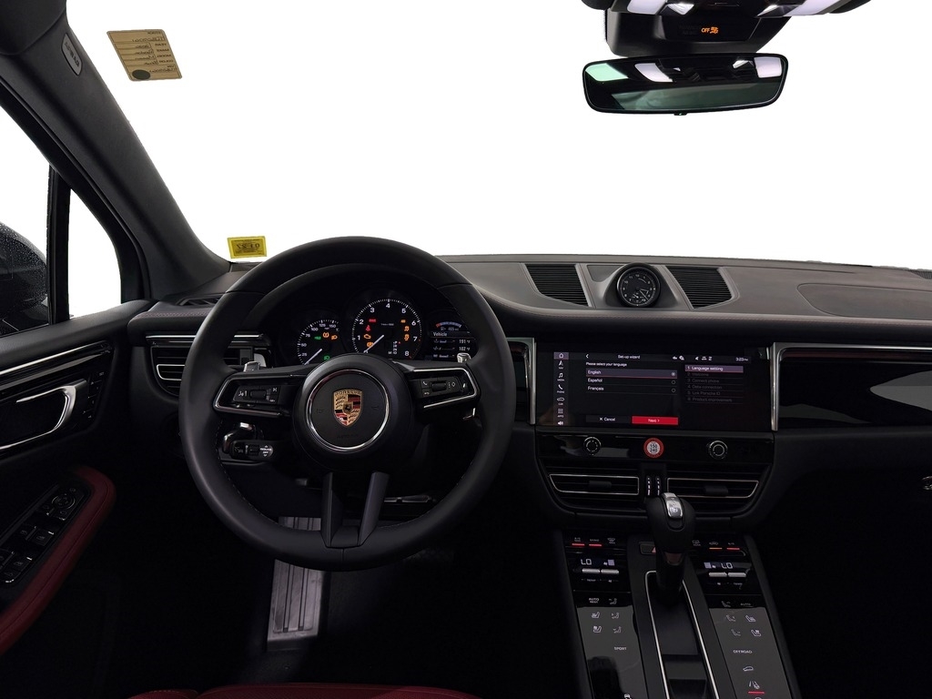 2026 Porsche Macan T - Photo 6