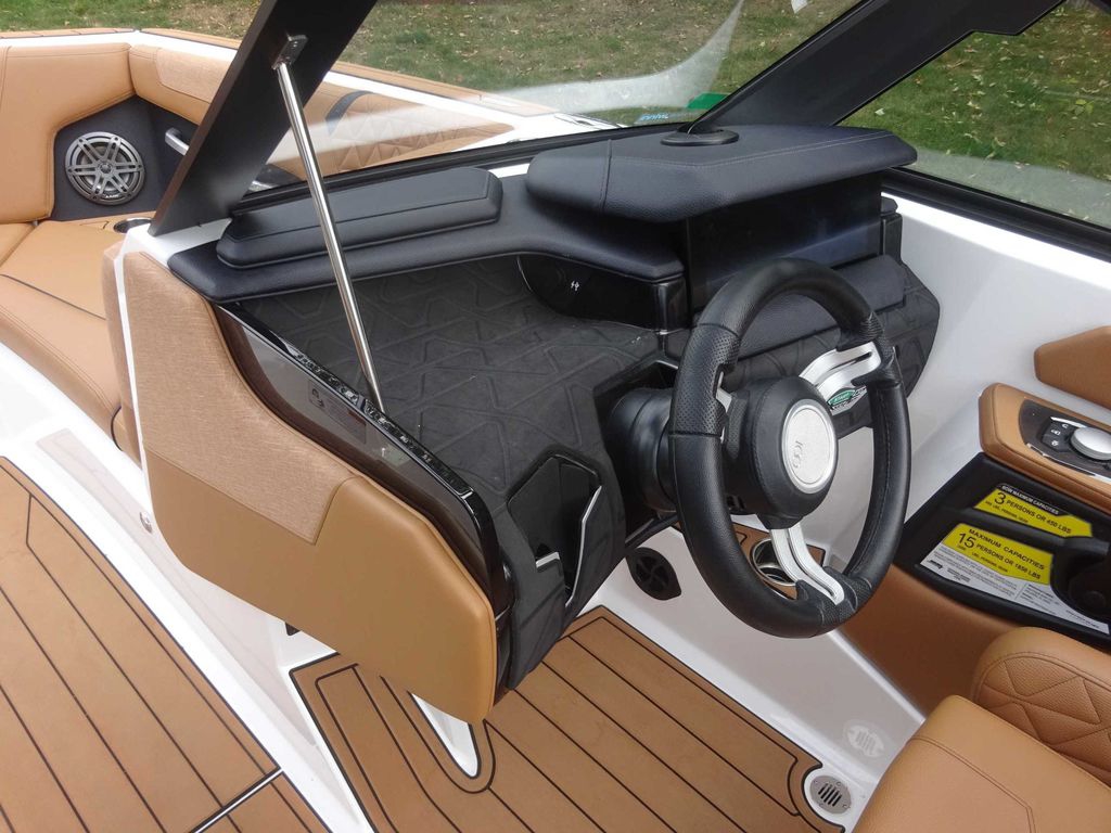 New 2024 Four Winns H2, 03850 Melvin Village - Boat Trader